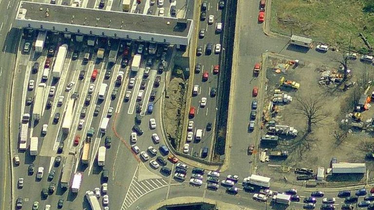 Upper-level Toll Plaza of the George Washington Bridge during "Bridgegate" in 2012.